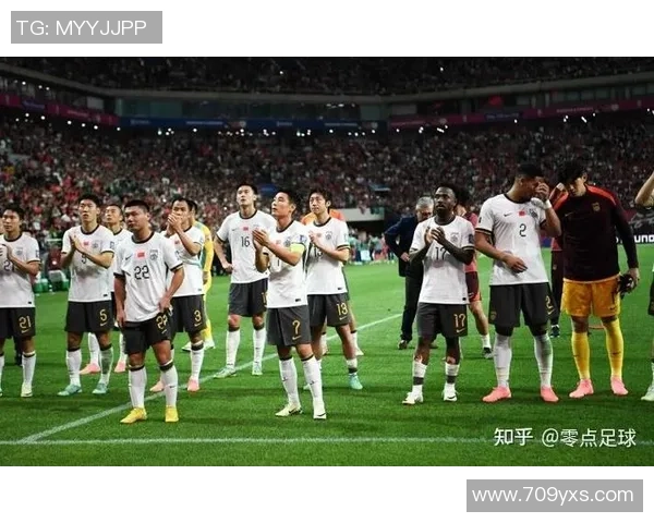 重庆足球队防反战术革新探讨与未来发展展望